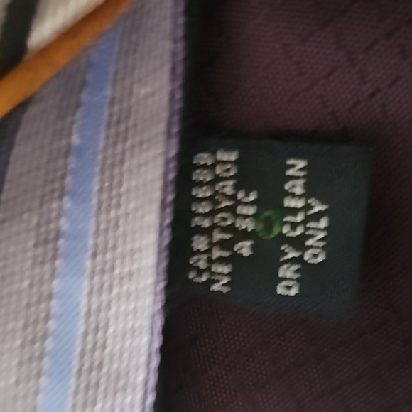 100 % imported silk chevron stripe tie in navy and silver by Arrow - Picture 4 of 5